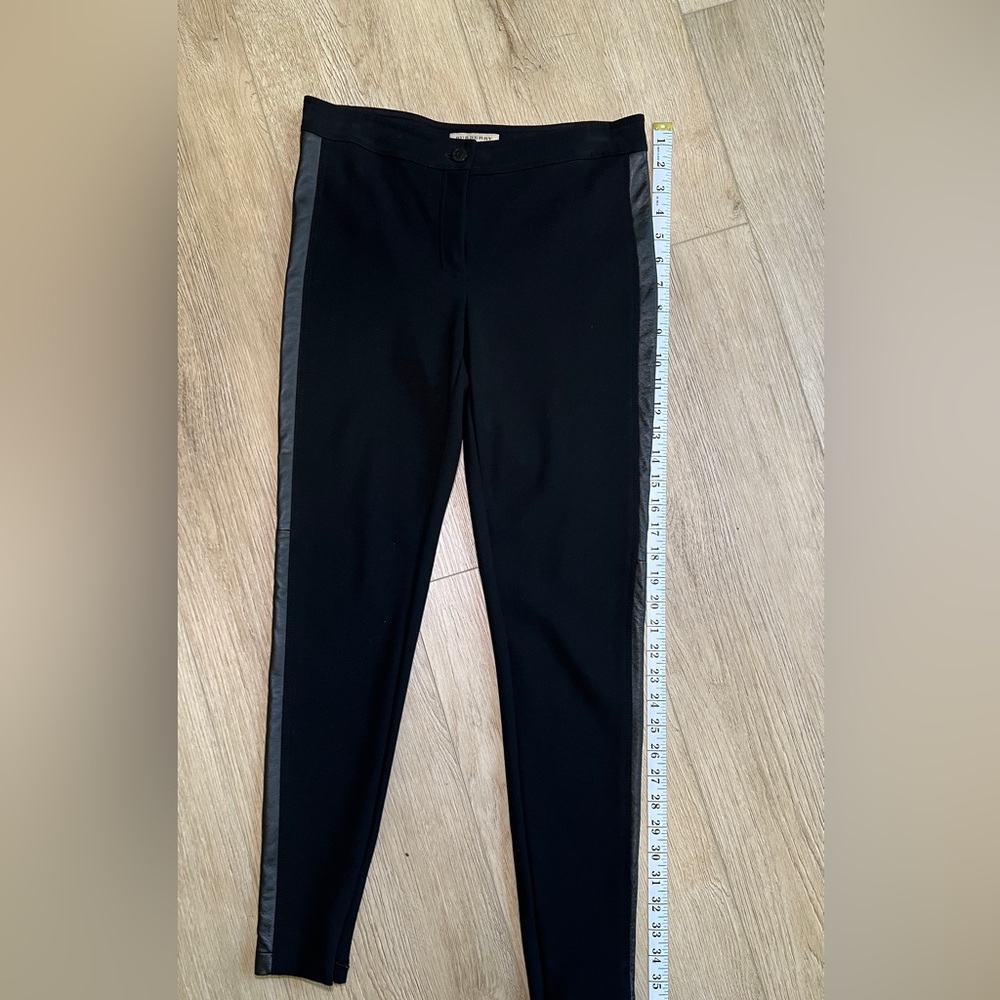 Burberry Leggings with leather strip - Picture 8 of 10